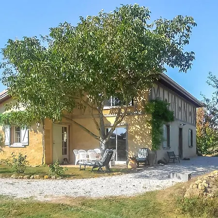 Holiday home Jolie Maison Avec Piscine